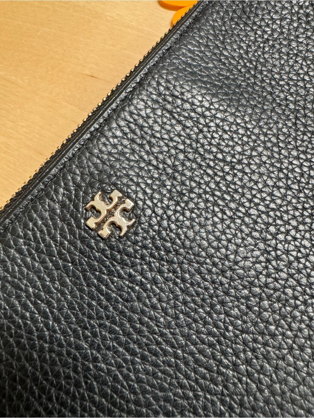 Tory Burch Black Pebbled Leather Logo Crossbody - Picture 14 of 16